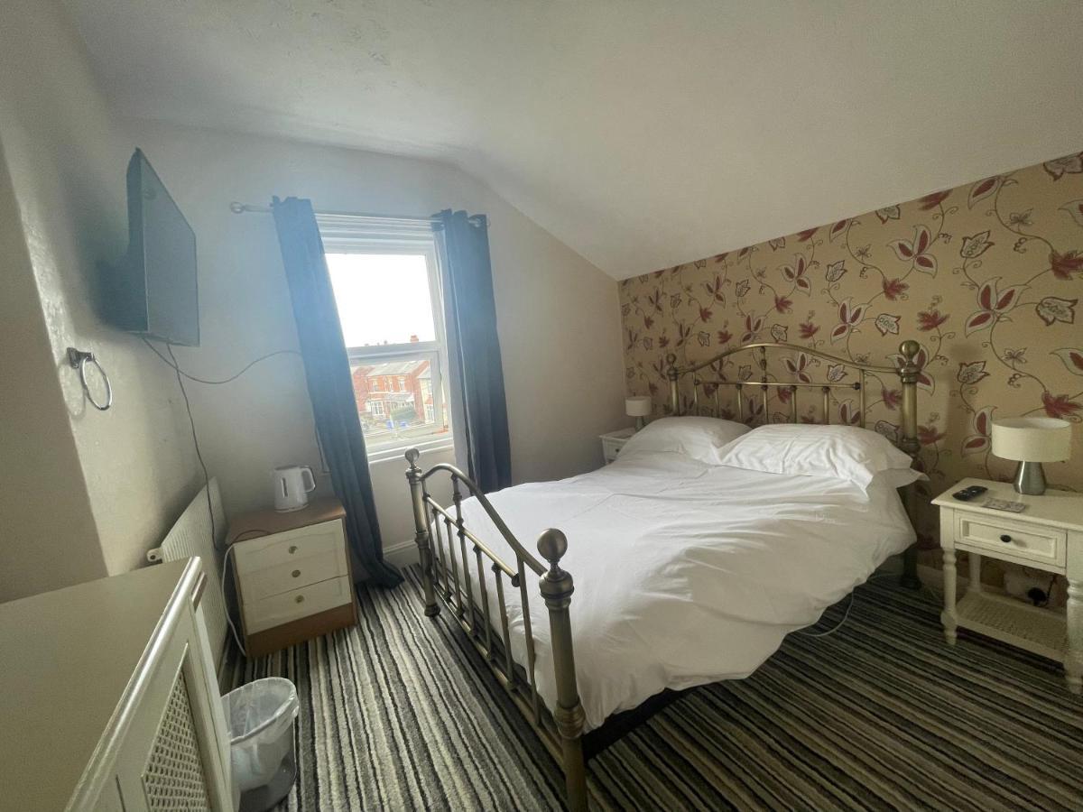 South Dene Hotel Бринлингтон Экстерьер фото
